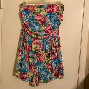 Multi colored halter shorts romper set. One piece. Size 1X. Only worn once.